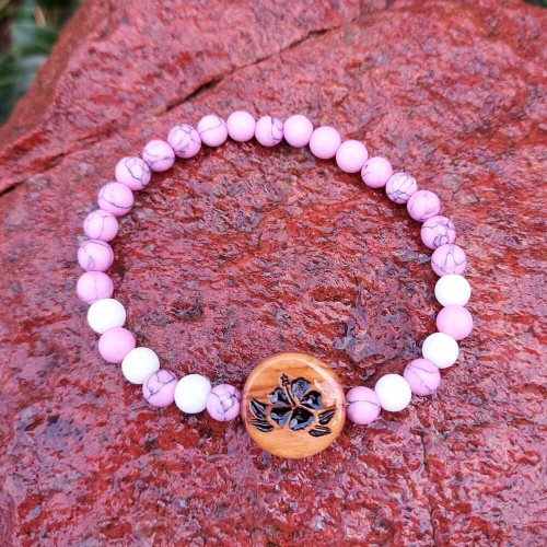 Bransoletka damska różowa ręcznie robiona  turkumenit,  ceramika i drewna oliwnego, obwód 17,2cm