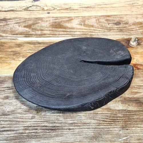 Patera Dębowa Shou Sugi Ban ręcznie robiona– Głębia Natury i Mistrzostwo Ognia od Nela Wood. Wymiary patery - 24x33x3,5cm
