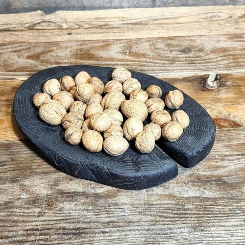 Patera Dębowa Shou Sugi Ban – Głębia Natury i Mistrzostwo Ognia od Nela Wood. Wymiary patery - 24x33x3,5cm