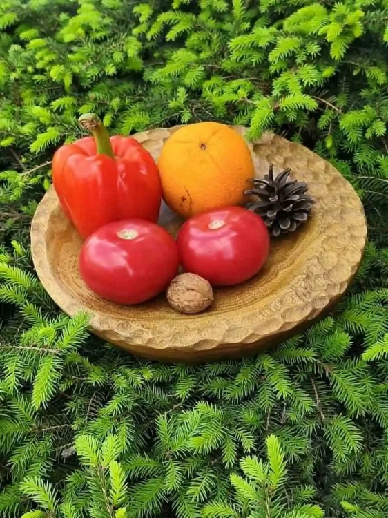 ręcznie robiona ozdobna misa z czarnego frake, do podawania owoców, ciastek, orzechów, wymiary 28,5x28,5x4,5cm