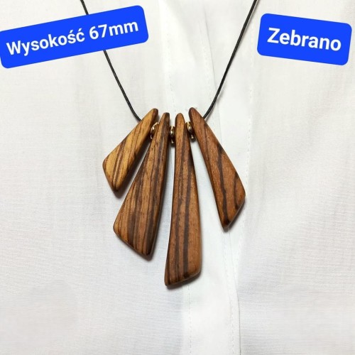 Elegancki naszyjnik damski drewno zebrano i hematyt ręcznie robiony  wysokość - 67mm. wisiorek jest na bawełnianym sznurku z możliwością regulacji długości