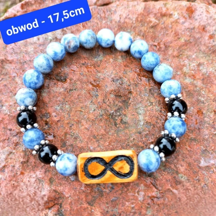 Bransoletka damska jaspis, onyks, hematyt. niebiesko czarna z wypalonym symbolem nieskończoności. Obwód bransoletki 17,5cm