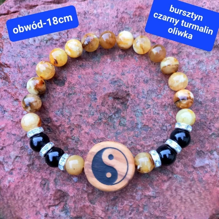 Bransoletka damska czarny turmalin bursztyn grawer drewno. Obwód bransoletki: 16,5cm (mierzony po wewnętrznej stronie)