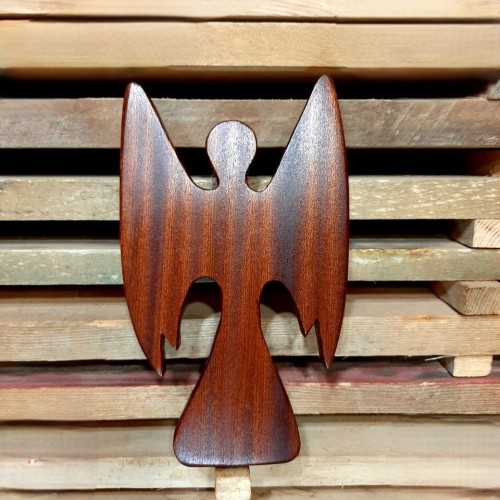 Anioł z drewna mahoniowego - ręcznie robiony, do powieszenia lub postawienia, wysokość 26cm