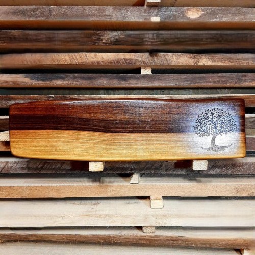 Deska drewniana ze wzorem, deska do serwowania
deska ma wypalony ozdobny wzór - drzewo życia
wymiary deski 14x54 cm.