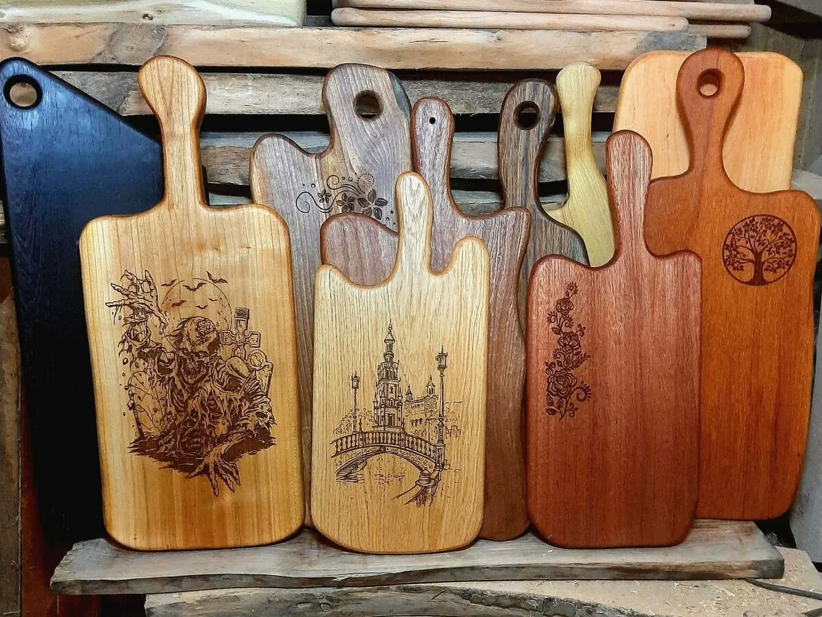 Kolekcja desek do serwowania Nela Wood z drewna krajowego i egzotycznego - od jesionu po wenge