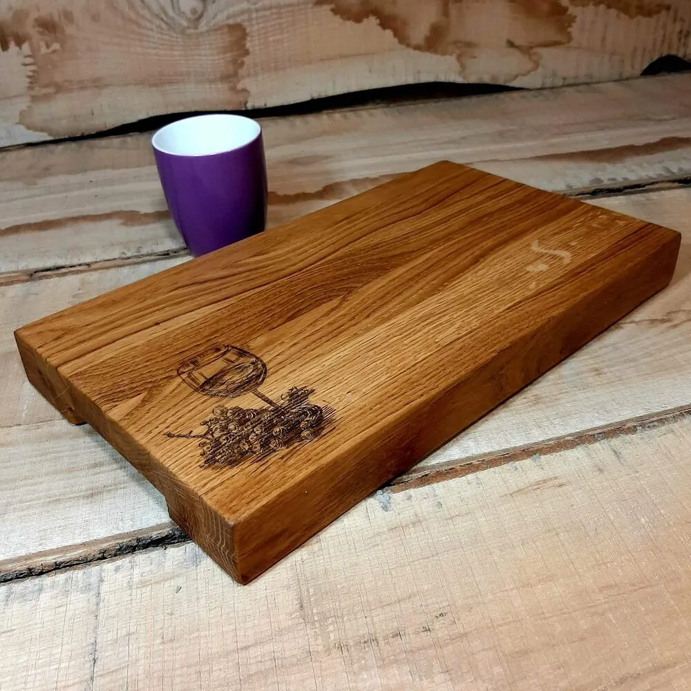 Grawerowana deska dębowa - prezent premium Nela Wood