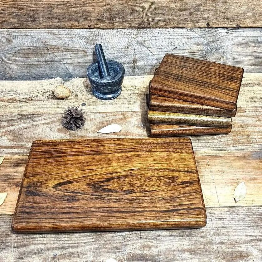 Luksusowy zestaw 5 desek do sushi i przekąsek z drewna Amazaque od Nela Wood
