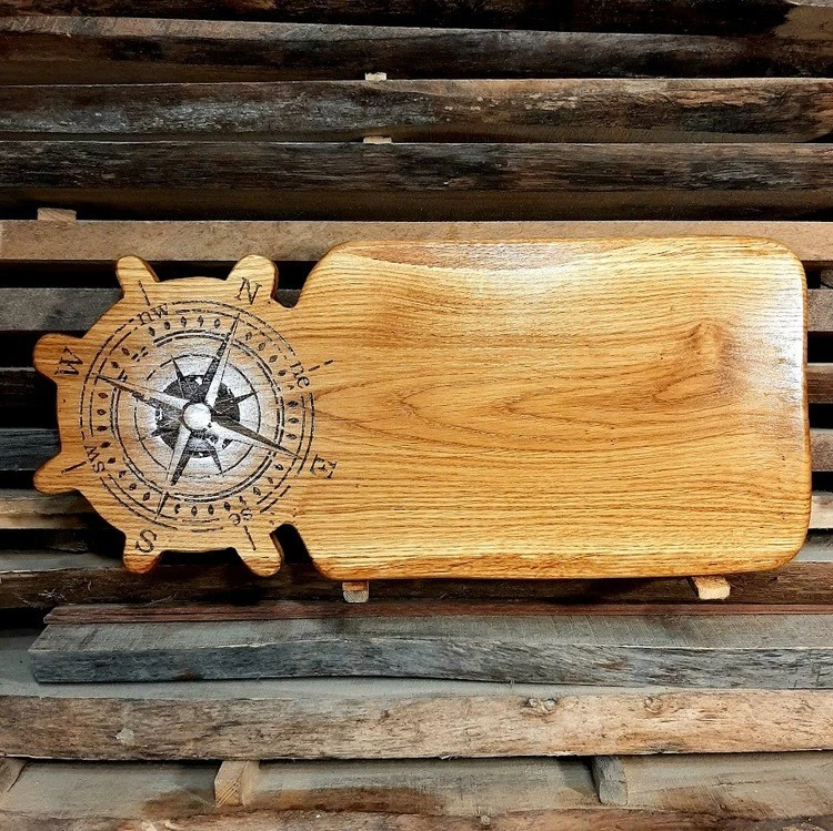 Personalizowana dębowa deska do krojenia z grawerem o tematyce żeglarskiej