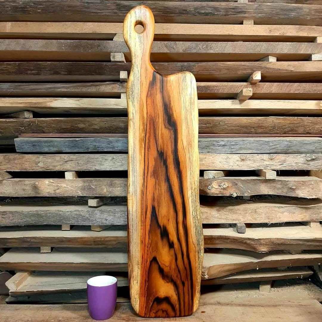 Ekskluzywna duża deska do krojenia z drewna teak - rękodzieło premium Nela Wood